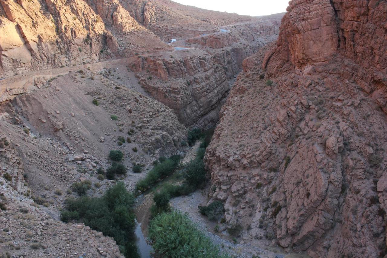 Akhendachou n'Ait Ouffi Kasbah Lucas旅舍 外观 照片