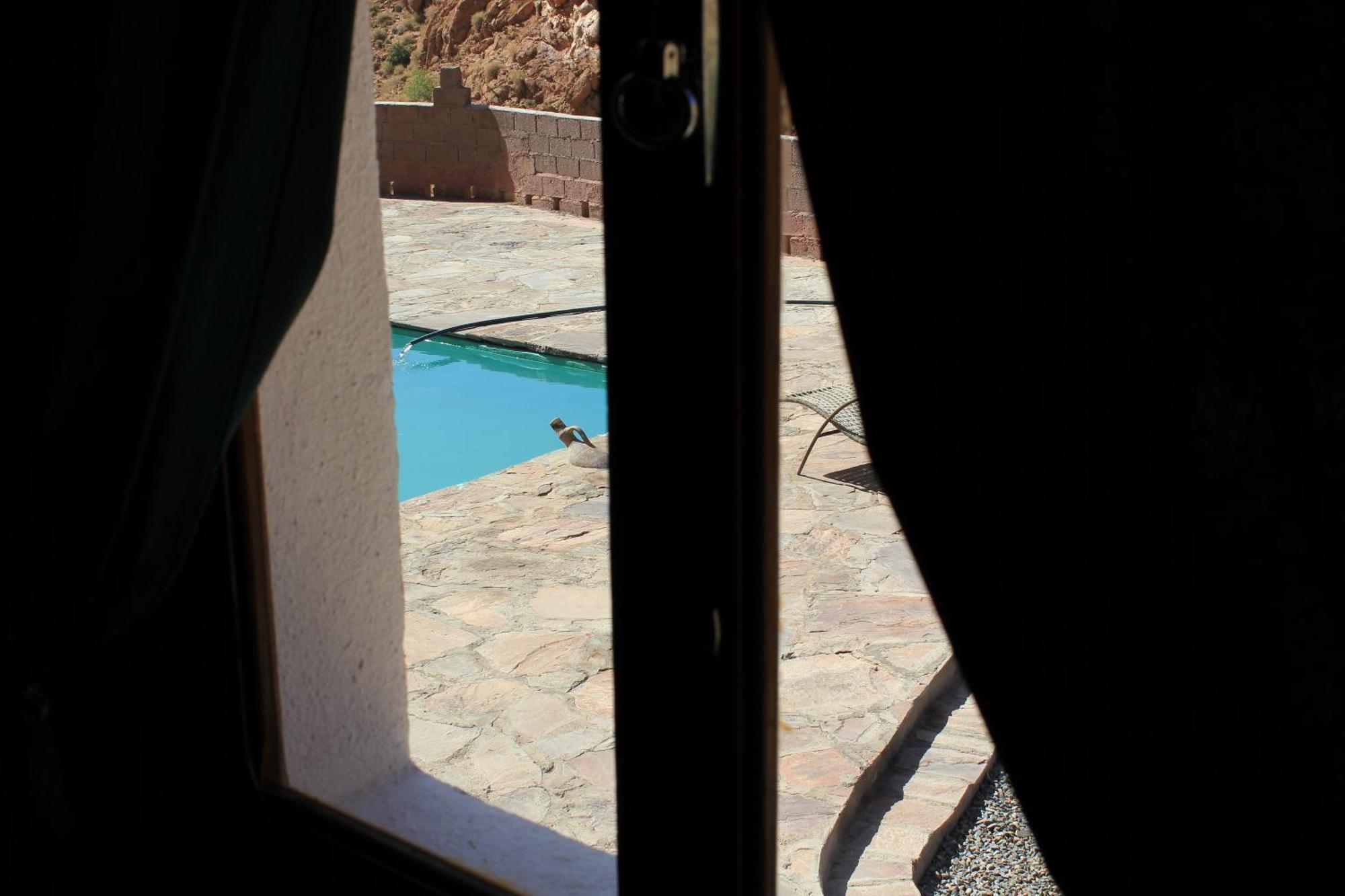Akhendachou n'Ait Ouffi Kasbah Lucas旅舍 外观 照片