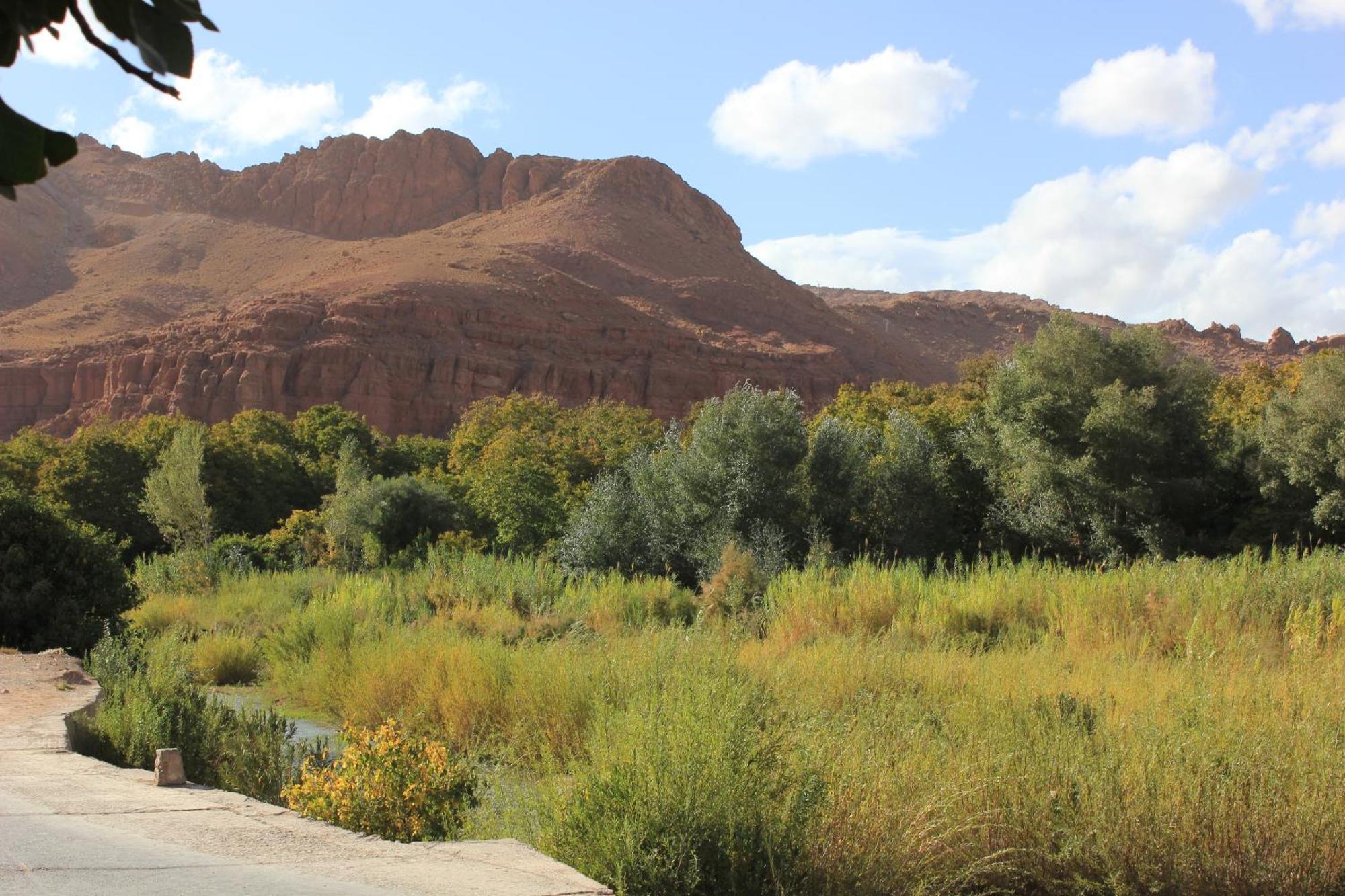 Akhendachou n'Ait Ouffi Kasbah Lucas旅舍 外观 照片